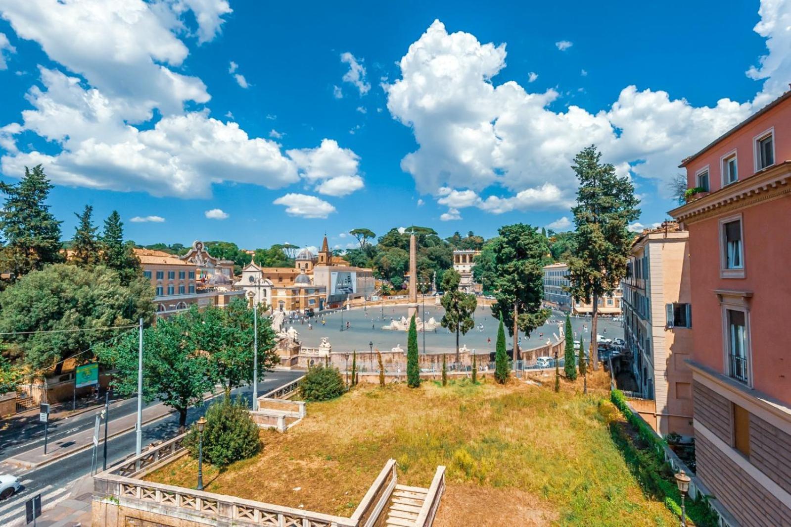 With Magnificent View Apartment Rom