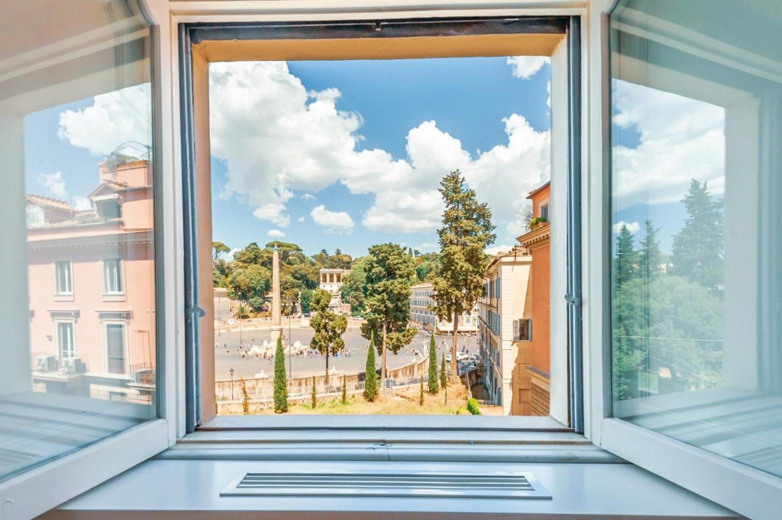 With Magnificent View Apartment Rom